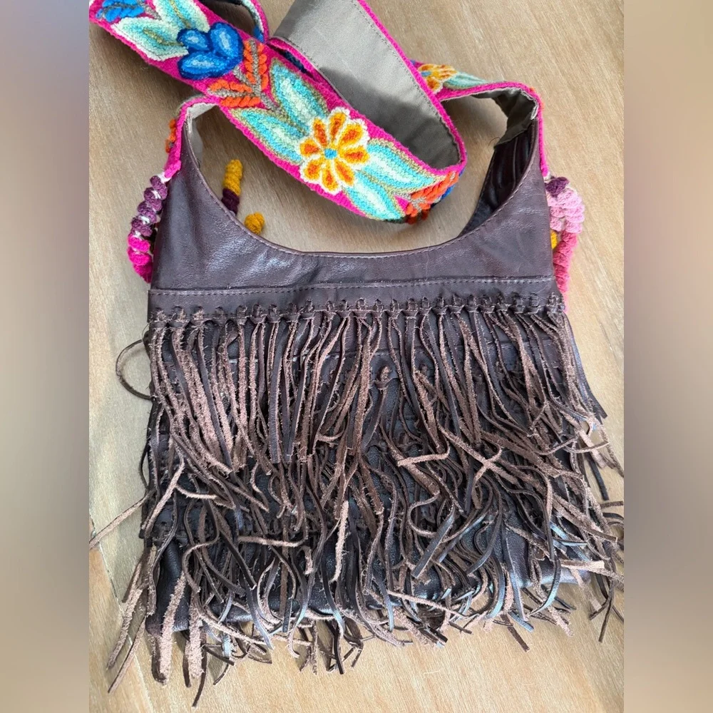 Syra Carus leather fringe purse with embroidered strap - Picture 2 of 4
